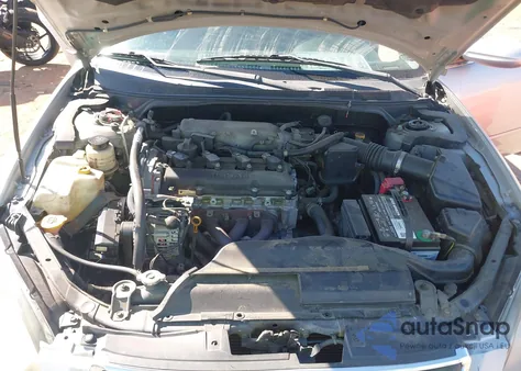 2002 Nissan Altima 2.5 S из США, поврежденный, VIN 1N4AL11E22C209792